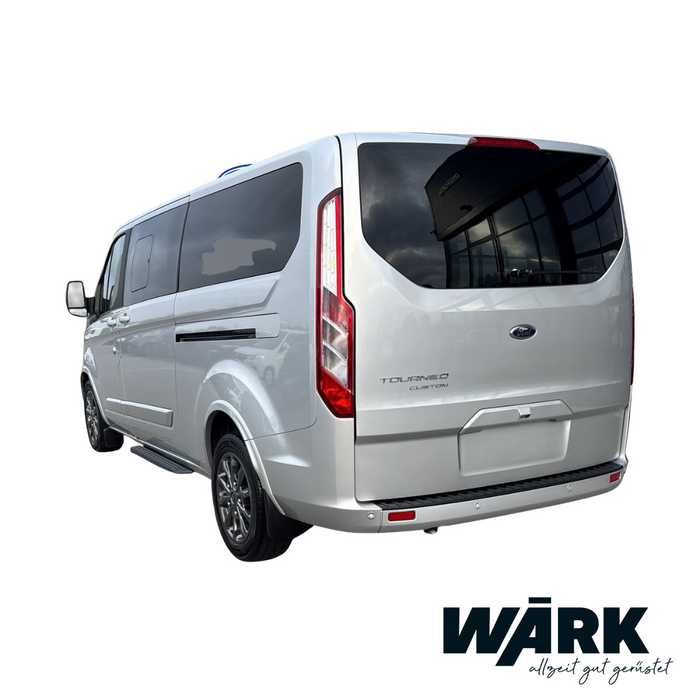 Ford Tourneo für 8 Personen